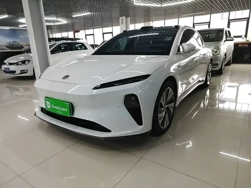 NIO ET5, 2025