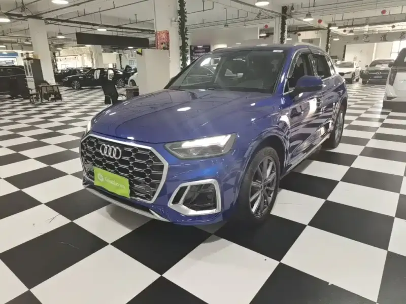 Audi Q5L, 2022