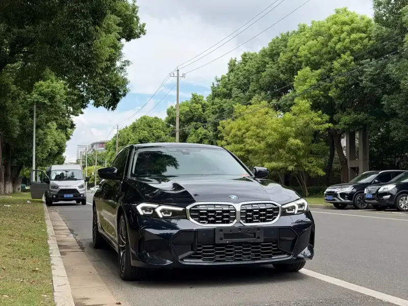 BMW 3 Series, 2023