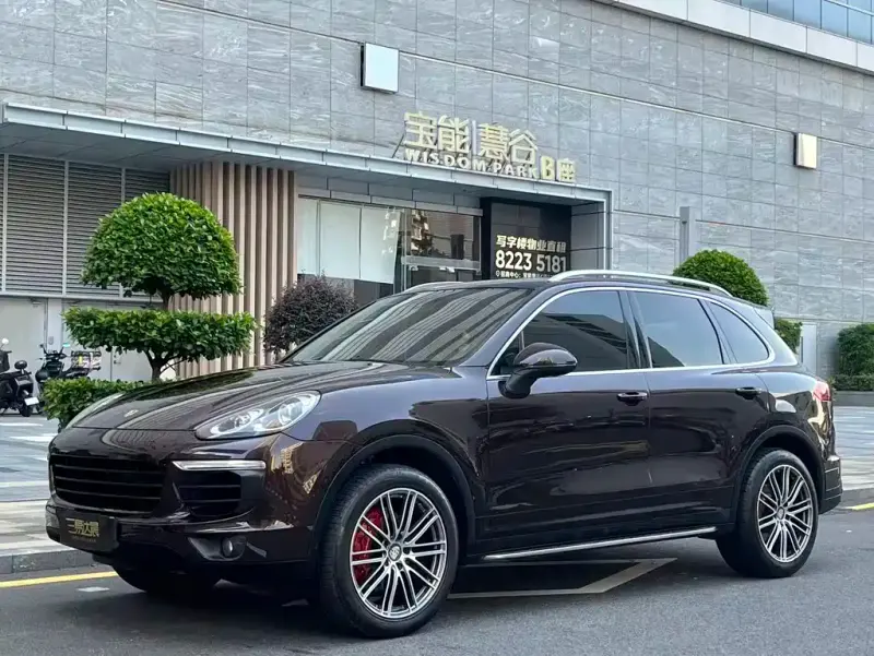 Porsche Cayenne, 2015