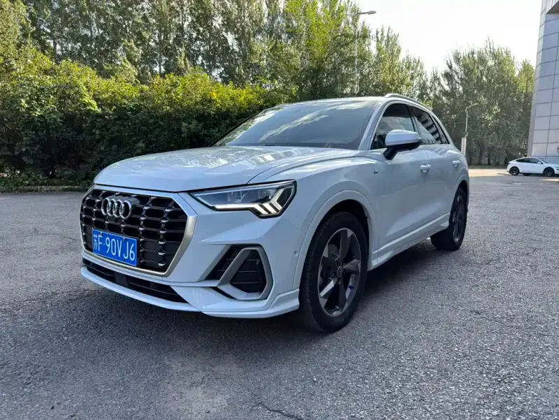 Audi Q3, 2022