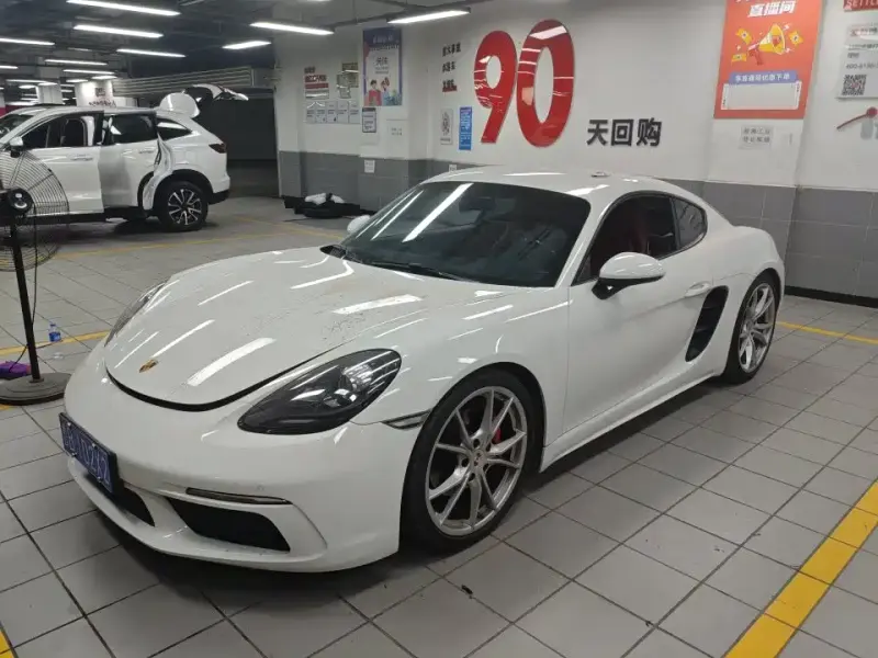 Porsche 718, 2018