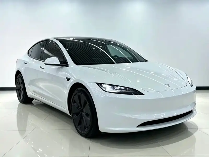 Tesla Model 3, 2024