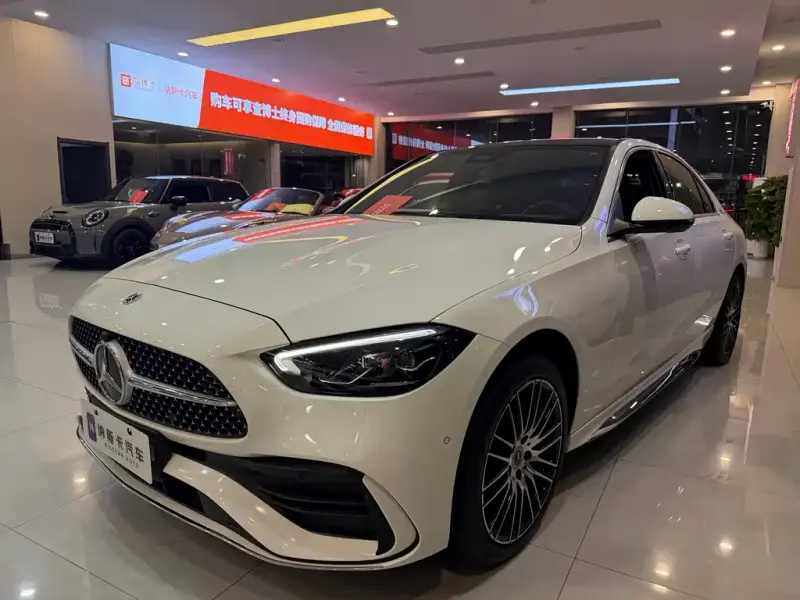 Mercedes-Benz C-Class, 2024