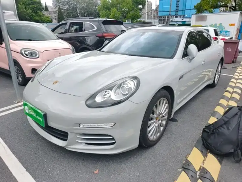 Porsche Panamera, 2016