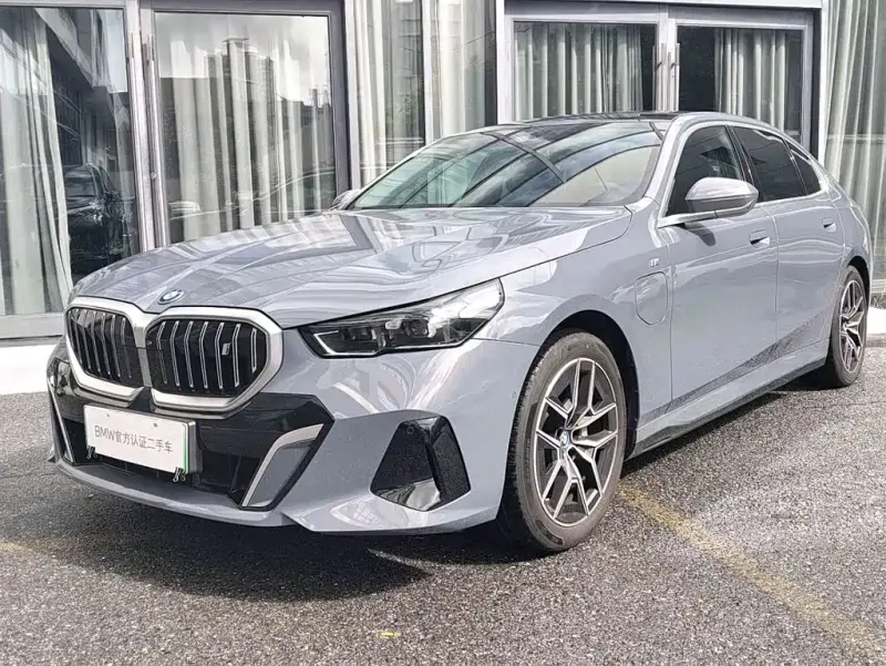 BMW i5, 2024