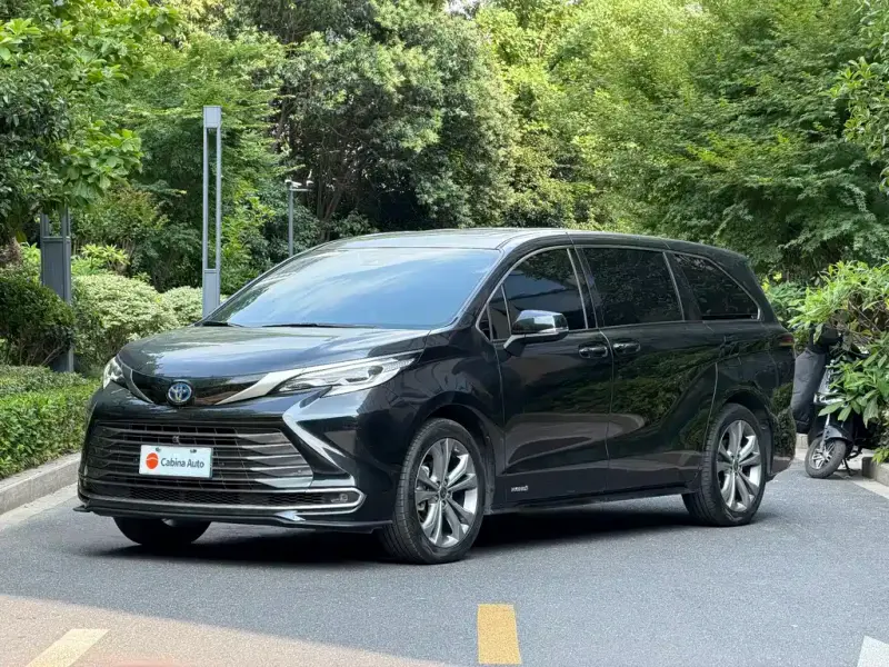 Toyota Sienna, 2023