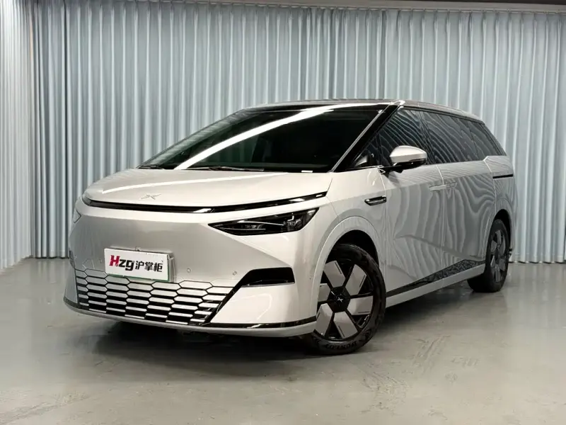XPeng X9, 2024