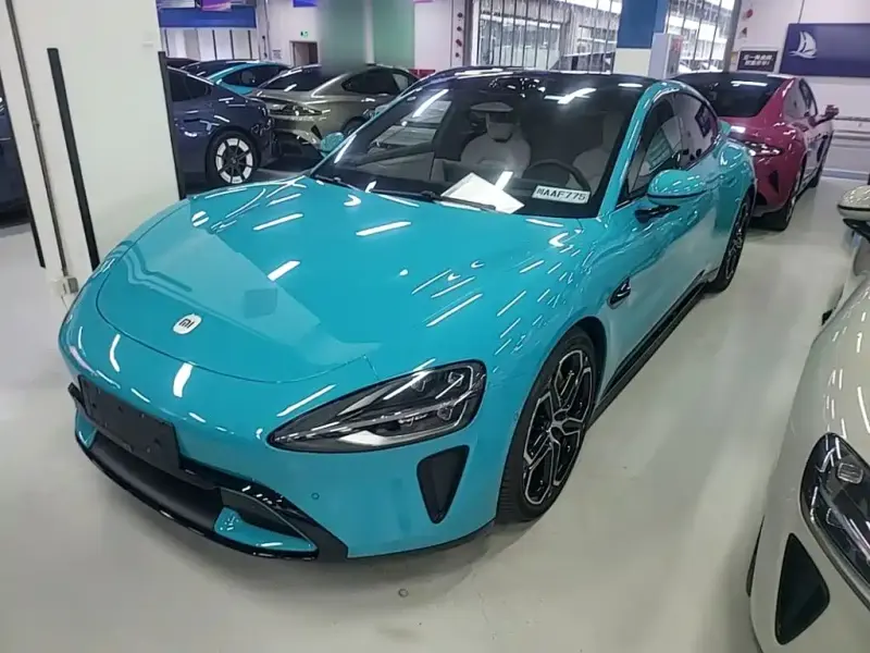 Xiaomi SU7, 2025