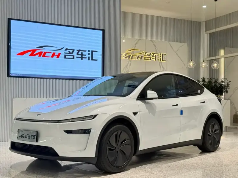 Tesla Model Y, 2026