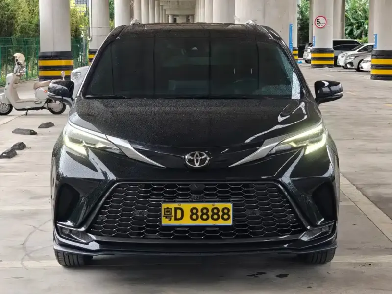 Toyota Granvia, 2024