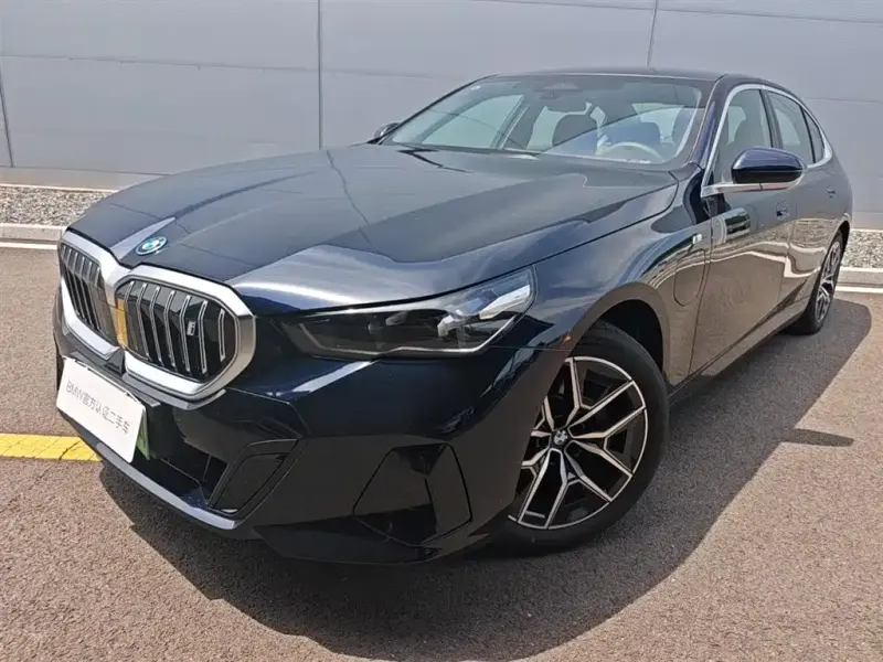 BMW i5, 2025