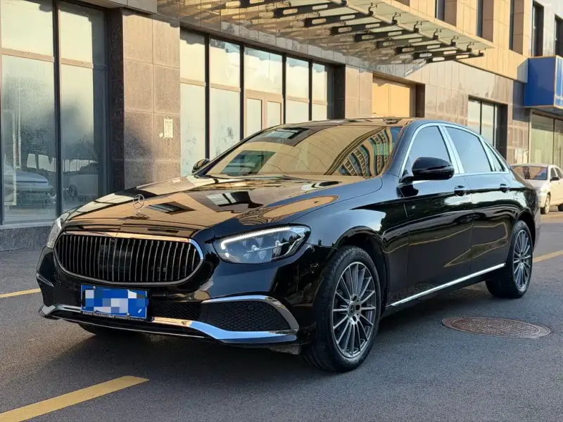Mercedes-Benz E-Class, 2023