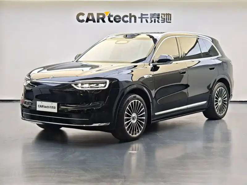 AITO M7, 2025