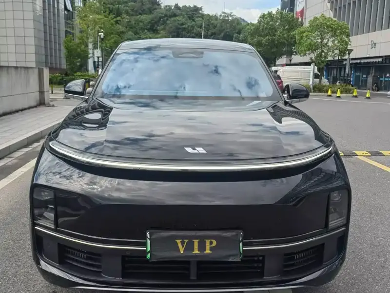 Li Auto Li L9, 2025