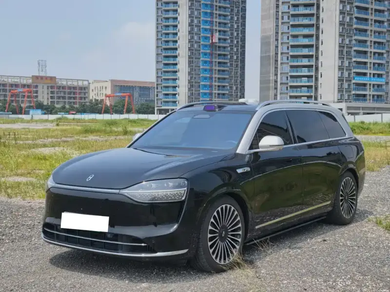 AITO M9, 2025