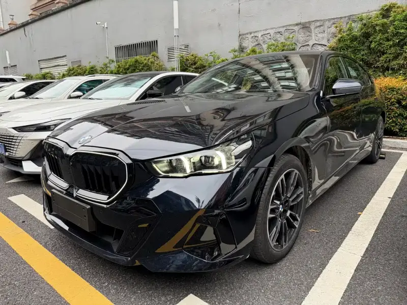 BMW 5 Series, 2026