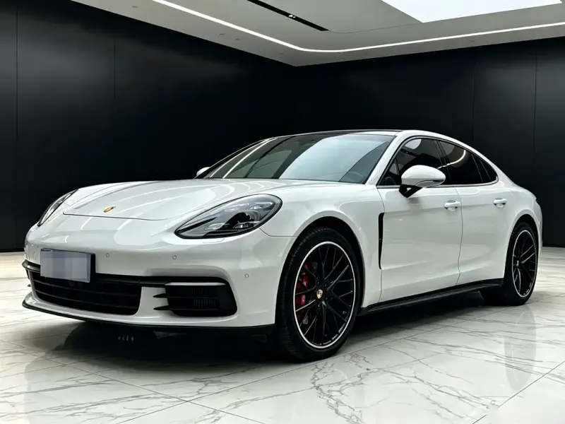 Porsche Panamera, 2019