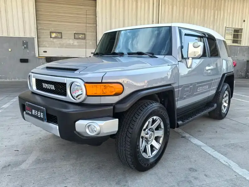 Toyota FJ Cruiser, 2024