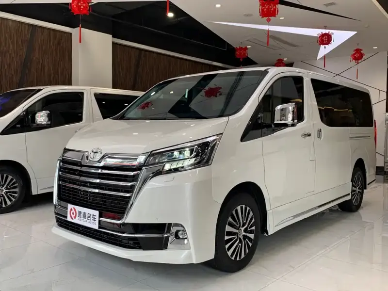 Toyota Granvia( ), 2022