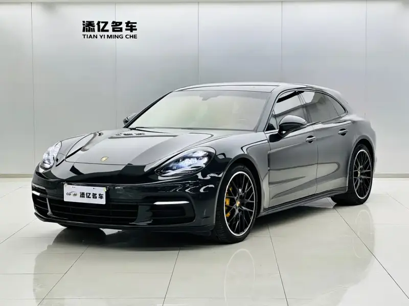 Porsche Panamera, 2018
