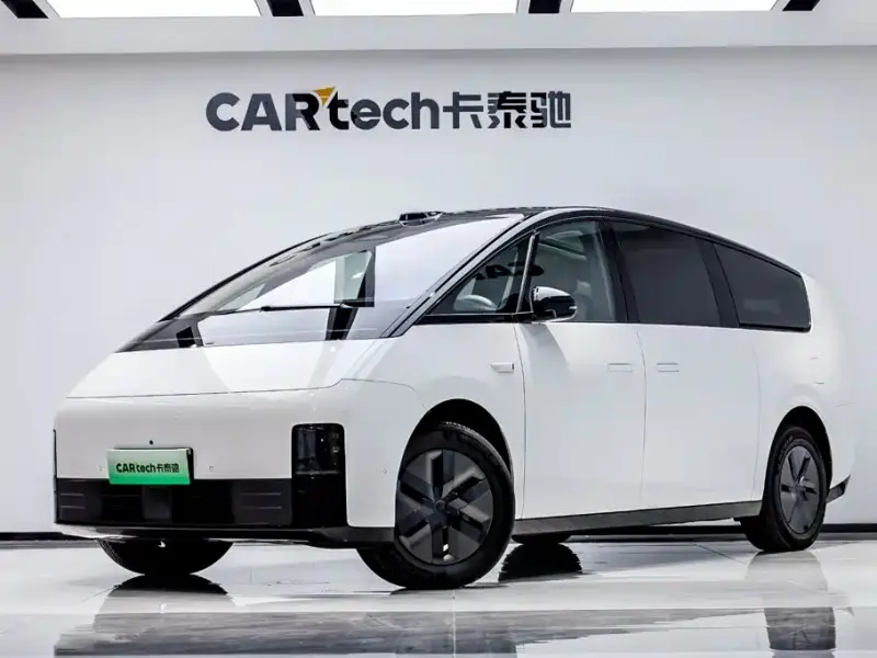Li Auto Li MEGA, 2025