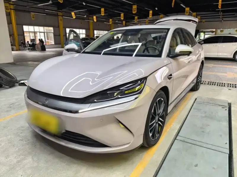 BYD Qin L, 2025