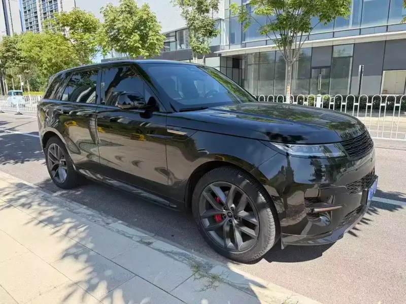 Land Rover Sport, 2025