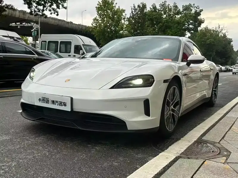 Porsche Taycan, 2026