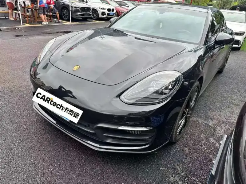 Porsche Panamera, 2023