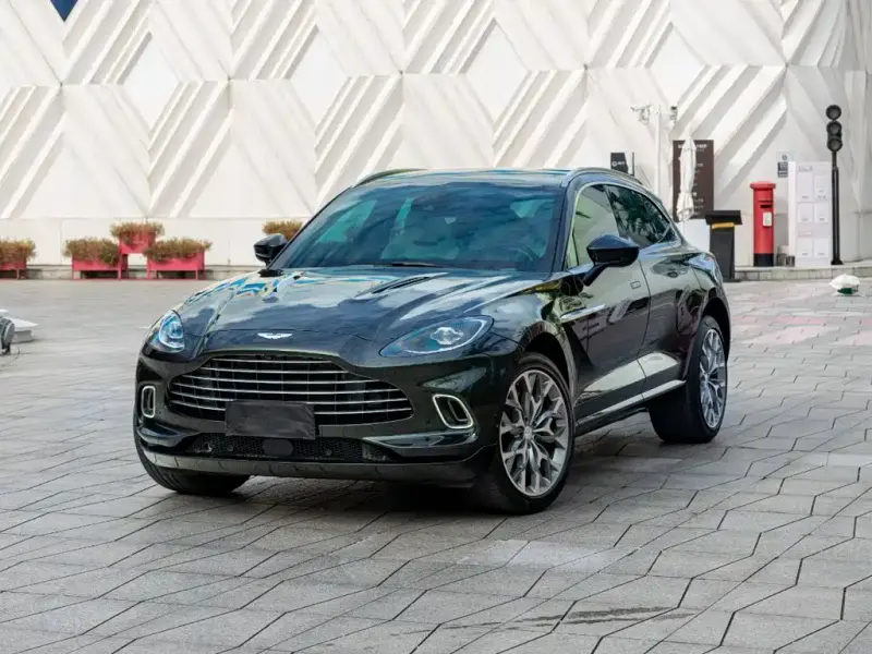 Aston Martin DBX, 2026