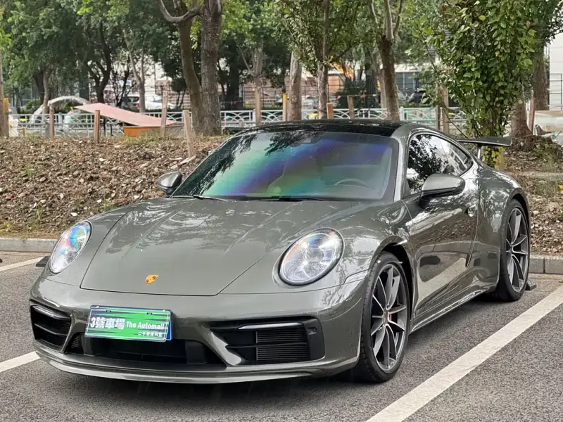 Porsche 911, 2023