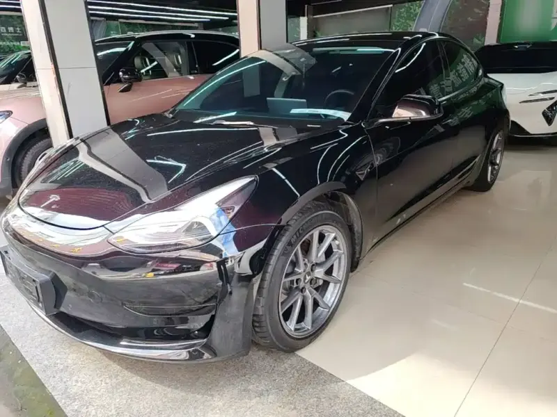Tesla Model 3, 2021