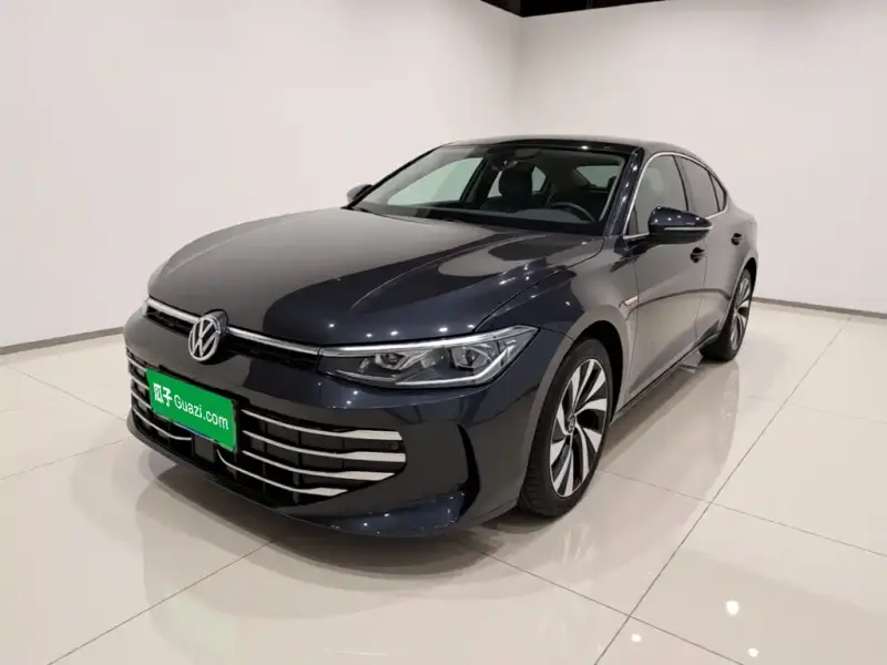 Volkswagen Passat, 2025