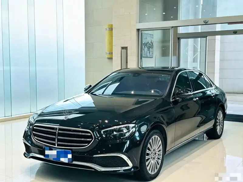 Mercedes-Benz E-Class, 2022
