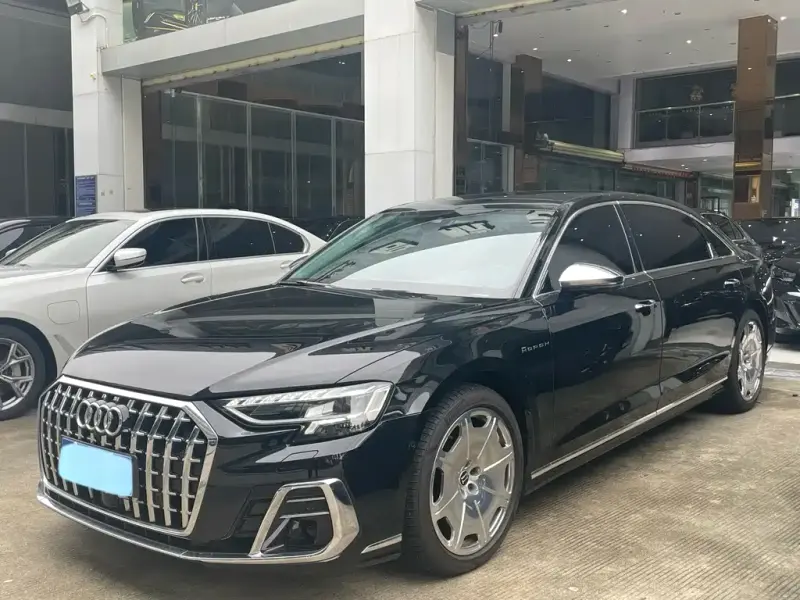 Audi A8, 2022