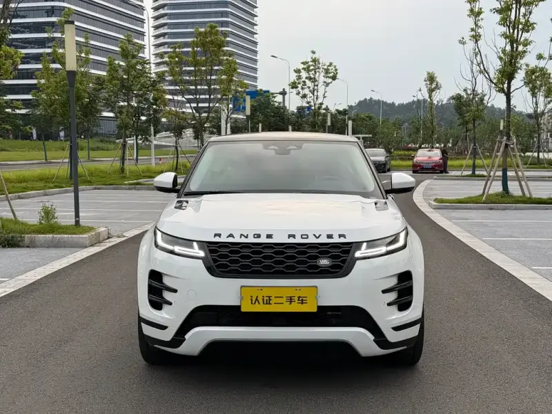 Land Rover Evoque, 2023 — фото 1