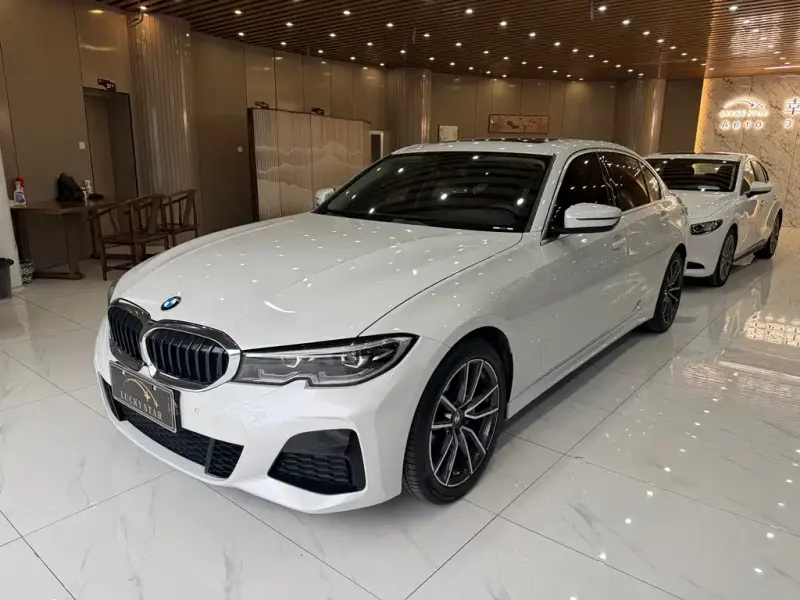 BMW 3 Series, 2022