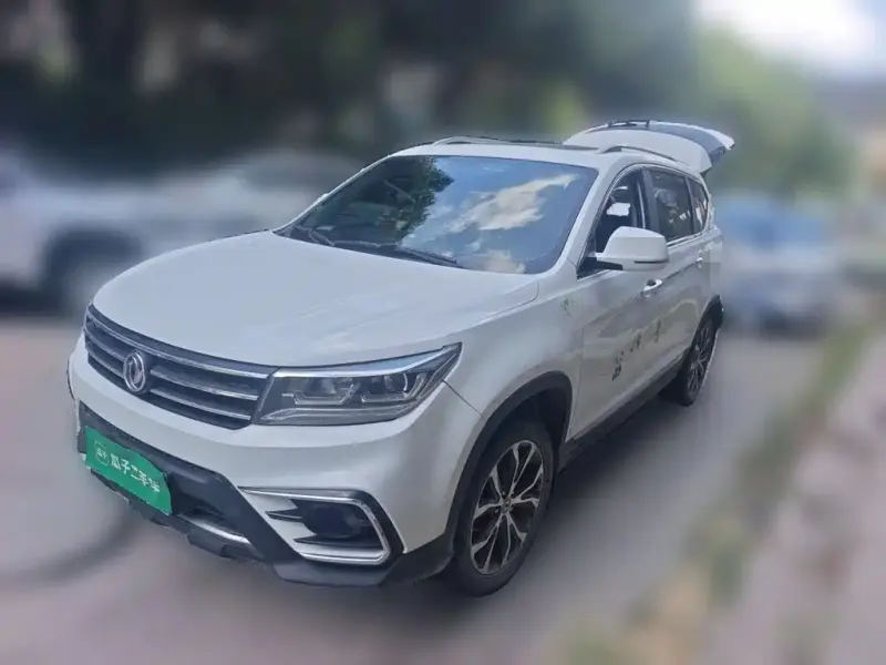 Fengxing X5 Dongfeng Joyear X5 2017 Dynamic Enjoy Series 1.5T CVT Luxury Type, 2018 — фото 1