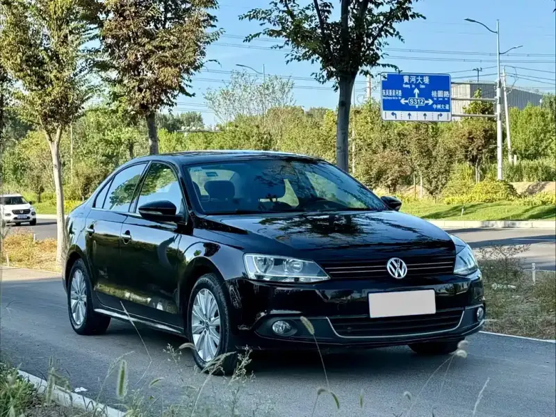Volkswagen Sagitar, 2015