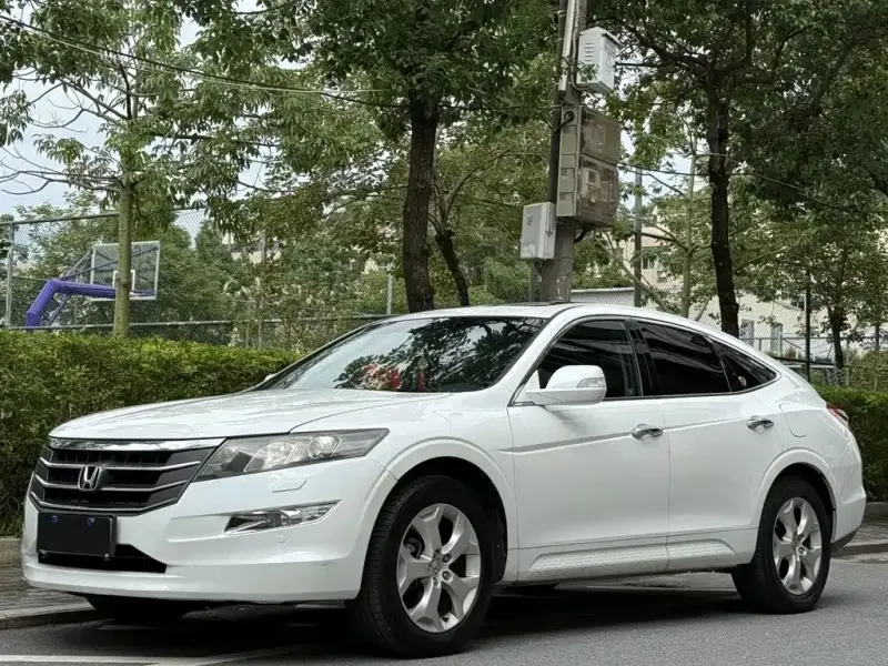 Honda Crosstour, 2013