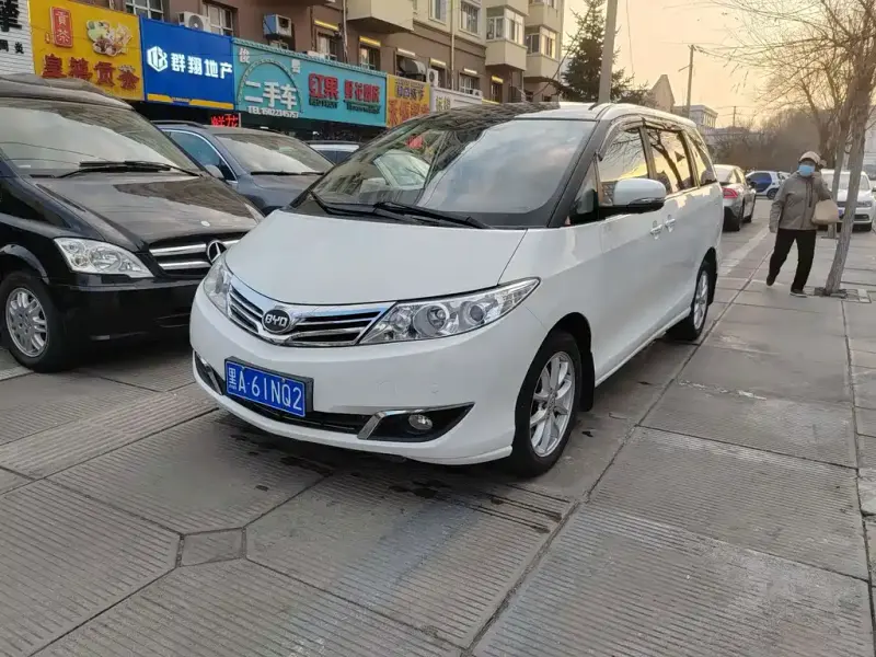 BYD M6, 2017