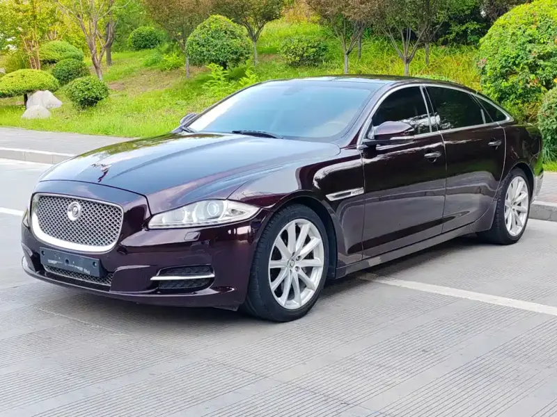 Jaguar XJ, 2012