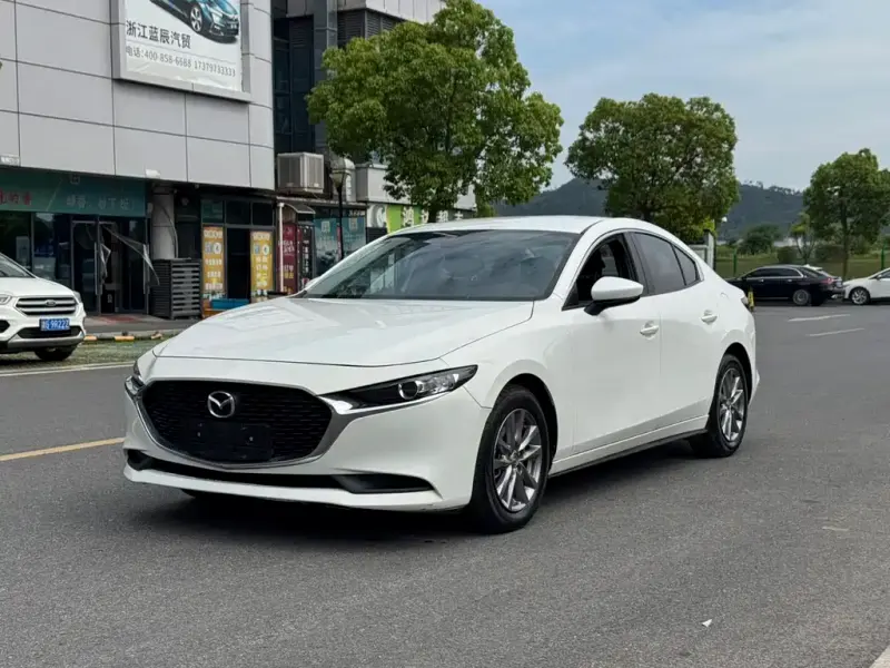 Mazda 3 Axela, 2021