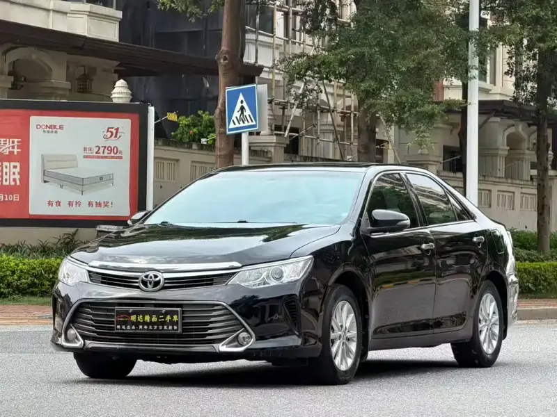 Toyota Camry, 2016