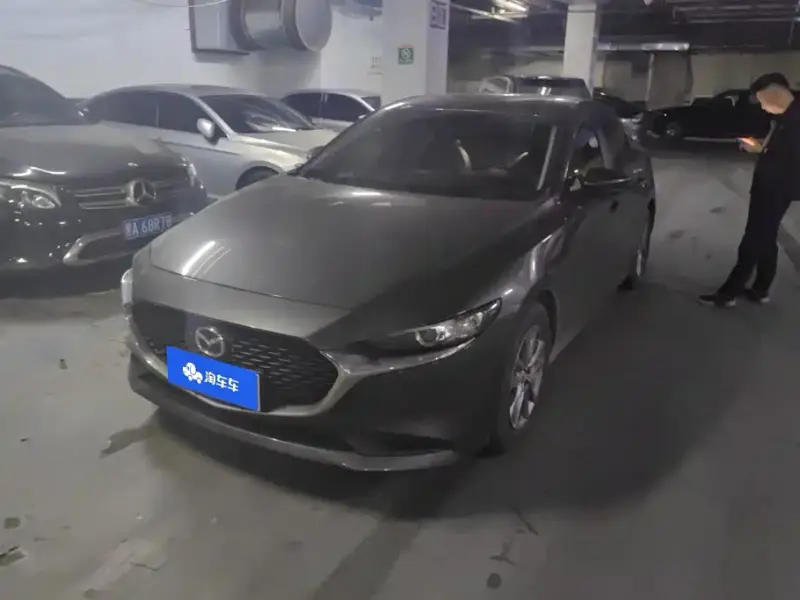 Mazda 3 Axela, 2021