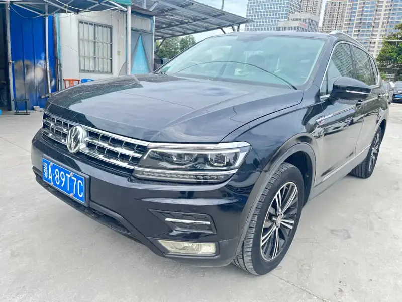 Volkswagen Tiguan L, 2017