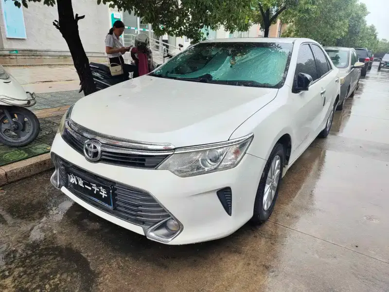 Toyota Camry, 2016