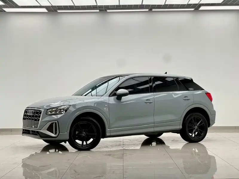 Audi Q2L, 2023