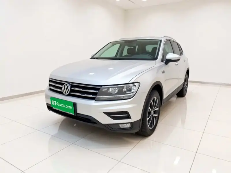 Volkswagen Tiguan L Volkswagen Tiguan L 2018 330TSI Auto 2WD Comfort Edition, 2018 — фото 1